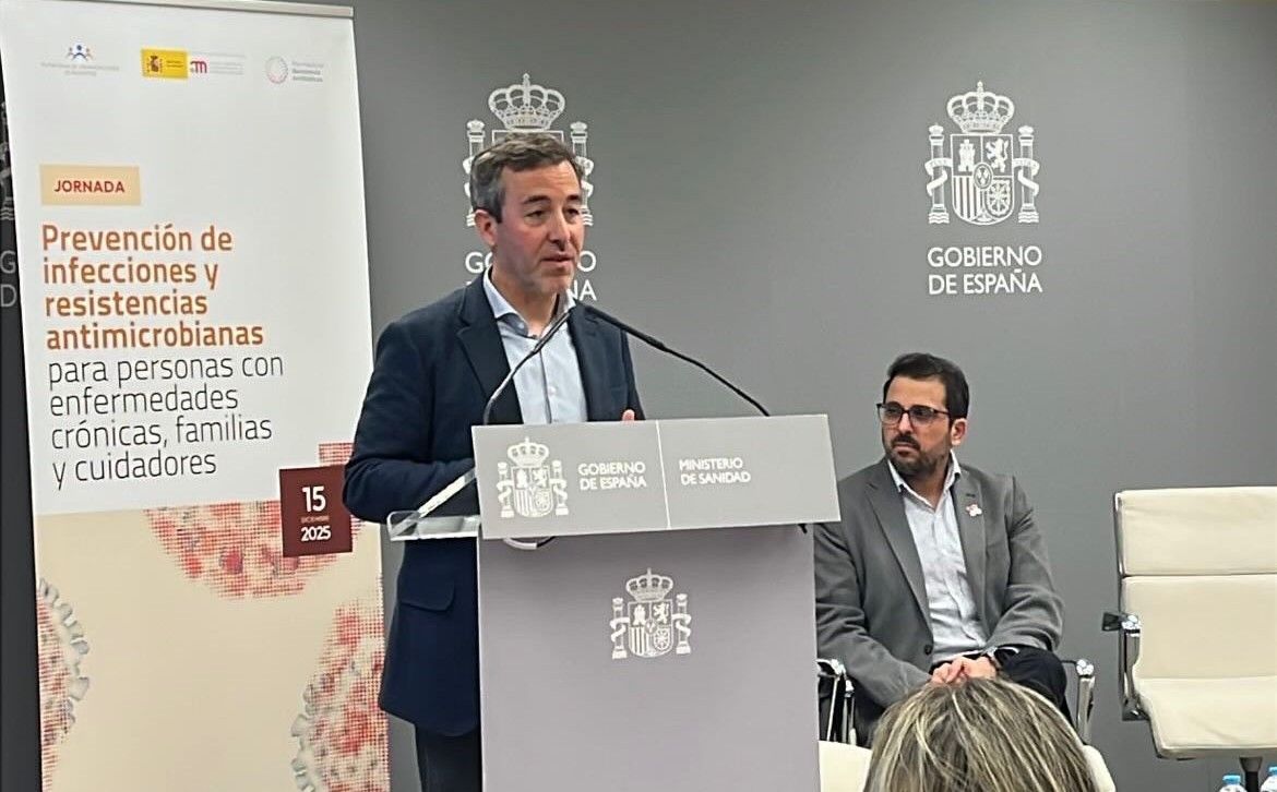 La POP presenta una guía para prevenir infecciones y resistencias a antibióticos en pacientes crónicos